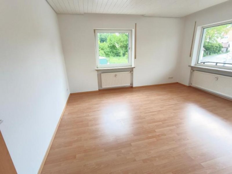Pommersfelden 2 Zi. EG Wohnung mit Balkon Wohnung mieten