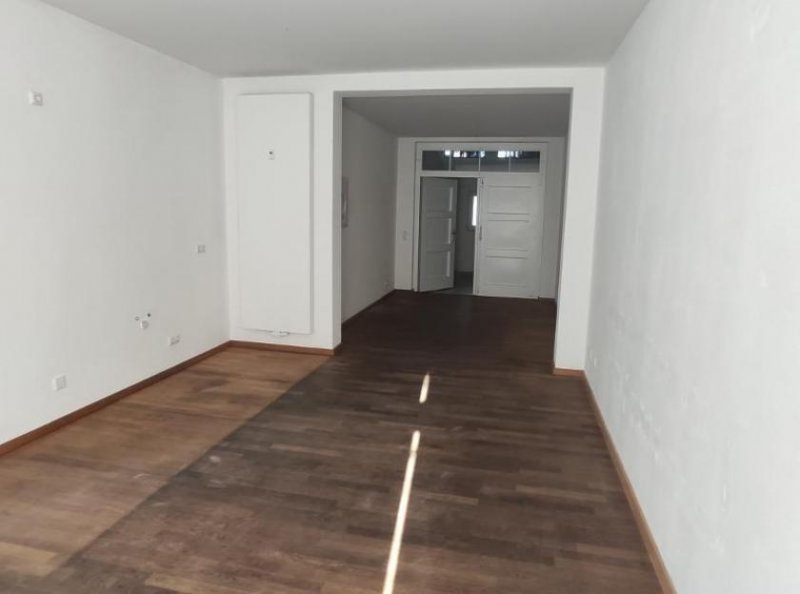 Lichtenfels (Landkreis Lichtenfels) Laden- oder Bürofläche (rechts, zentral gelegen) Gewerbe mieten