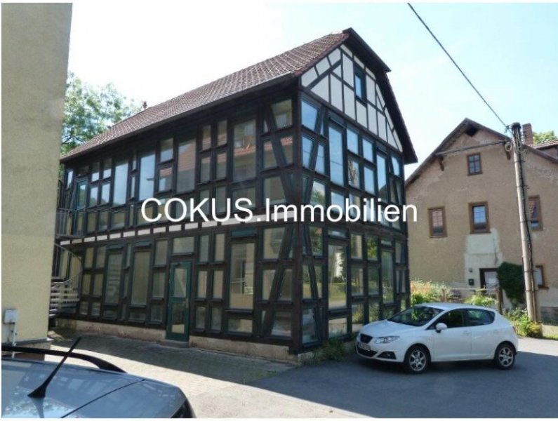 Schmalkalden Schöne Erdgeschosswohnung mit Balkon (Terrasse) und Stellplatz Wohnung mieten