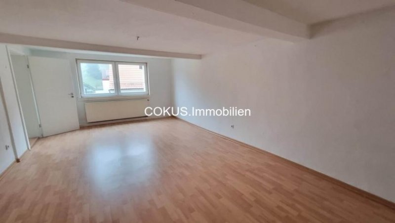Steinbach-Hallenberg 3 ZKB Wohnung - mit wahlweise Stellplatz o. Garage Wohnung mieten