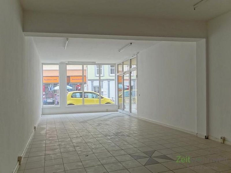 Meiningen (12236_06) MGN: Ladengeschäft mit großem Schaufenster in der Anton-Ulrich-Straße, ebenerdig, provisionsfrei! Gewerbe mieten