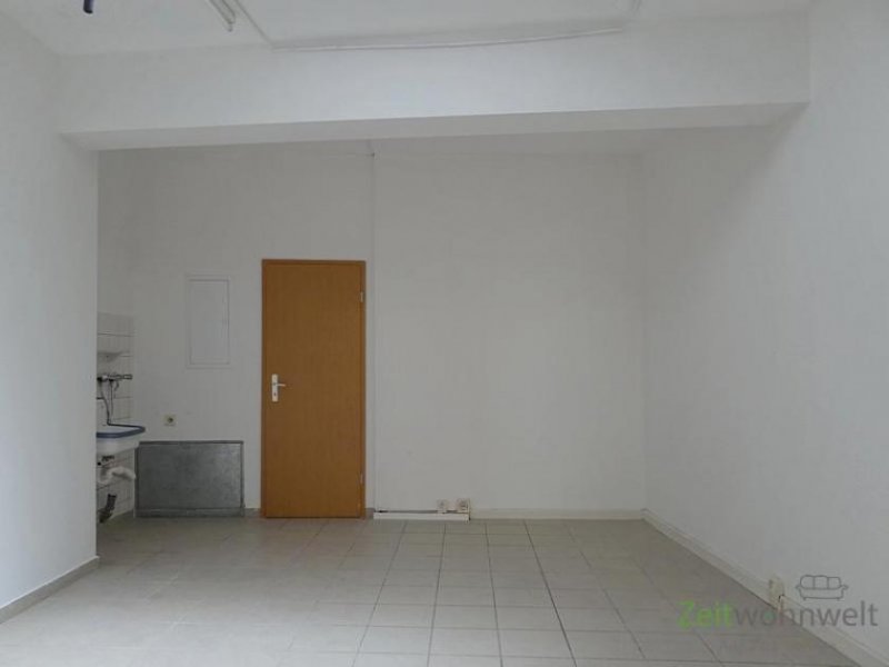 Meiningen (12236_06) MGN: Ladengeschäft mit großem Schaufenster in der Anton-Ulrich-Straße, ebenerdig, provisionsfrei! Gewerbe mieten