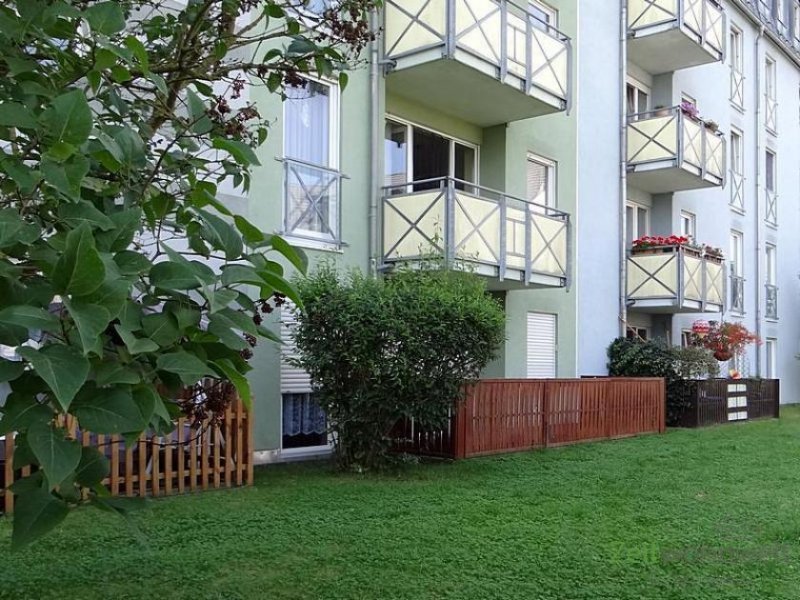 Meiningen (12536_46) MGN: ruhige 2-Zimmer-Wohnung im Hochparterre mit Terrasse zum grünen Innenhof, Laminatböden Wohnung mieten