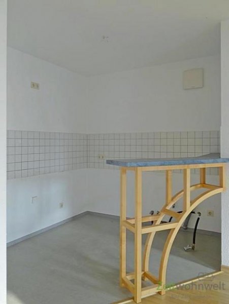 Meiningen (12536_57) MGN: moderne 2-Raum-Wohnung mit Balkon und Laminatböden in der Heimstraße Wohnung mieten