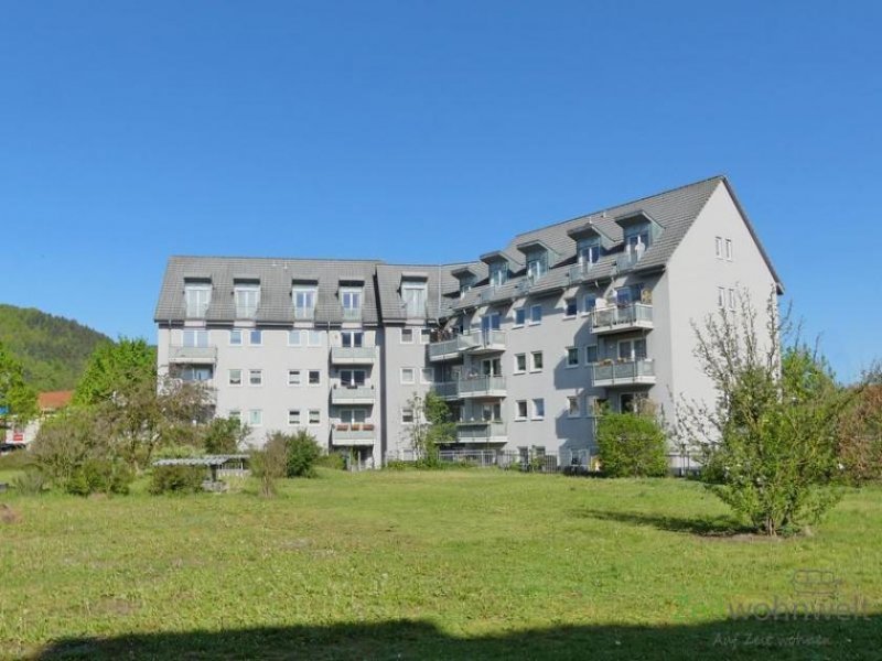 Meiningen (12536_84) MGN: ruhige 3-ZKB mit sonnigem Balkon zum grünen Innenhof, Hausmeisterservice inklusive Wohnung mieten