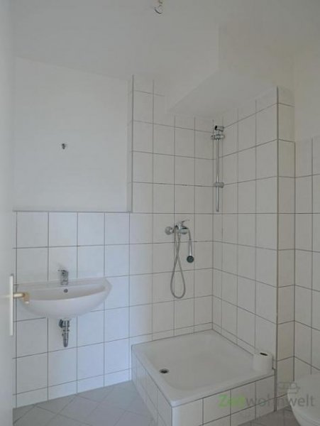 Meiningen (12537_02) MGN: kleine 1-ZKB mit Einbauküche in der Heimstraße, Vermietung nur an Wochenendheimfahrer! Wohnung mieten