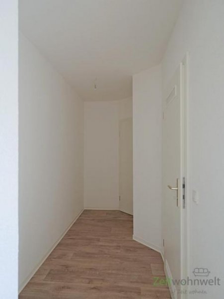 Meiningen (12537_02) MGN: kleine 1-ZKB mit Einbauküche in der Heimstraße, Vermietung nur an Wochenendheimfahrer! Wohnung mieten