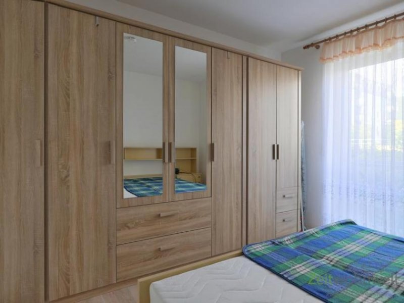 Meiningen (12537_24) MGN: ruhige 2-Raum-Wohnung mit Aufzug und Balkon zum Innenhof, bodentiefe Dusche, EBK und Möbel mgl. Wohnung mieten
