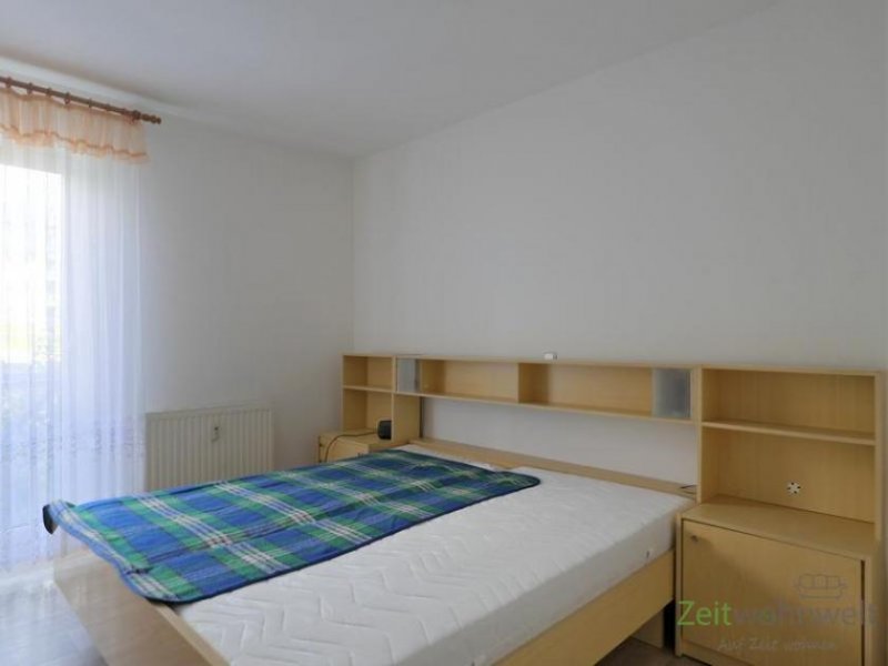 Meiningen (12537_24) MGN: ruhige 2-Raum-Wohnung mit Aufzug und Balkon zum Innenhof, bodentiefe Dusche, EBK und Möbel mgl. Wohnung mieten