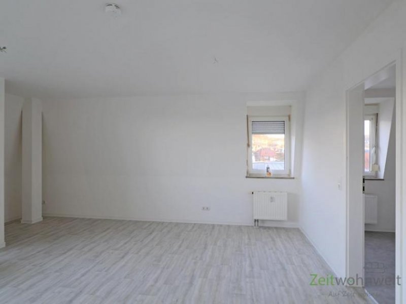Meiningen (12537_38) MGN: ruhige 2-Raum-Dachgeschoss-Wohnung mit Aufzug und Balkon zum grünen Innenhof, Hausmeisterservice Wohnung mieten