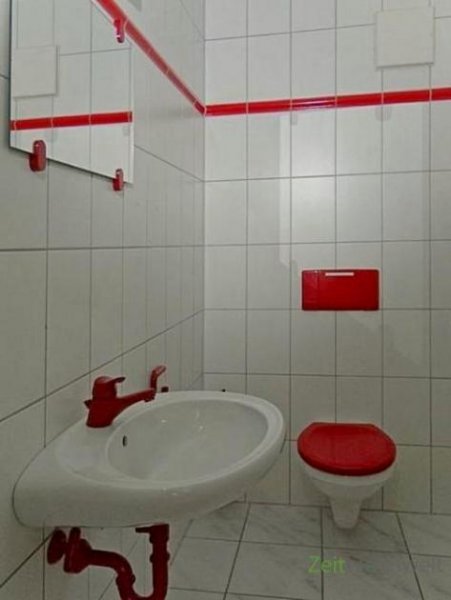 Meiningen (12994_05) MGN: provisionsfrei! große abgeschlossene Büroeinheit mit Aufzug und Parkplatz direkt in der Meininger City! mieten