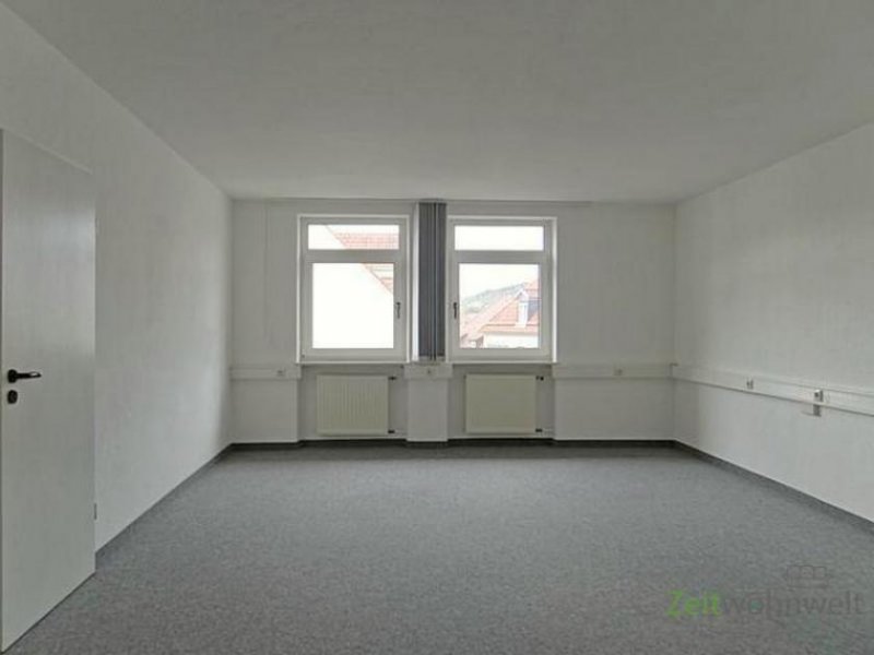 Meiningen (12994_05) MGN: provisionsfrei! große abgeschlossene Büroeinheit mit Aufzug und Parkplatz direkt in der Meininger City! mieten