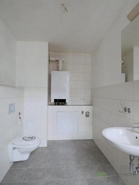 Meiningen (13110_03) MGN: helle, großzügige 3-Zimmer-Wohnung mit Einbauküche in der Fußgängerzone, Bad mit Dusche und Fenster Wohnung