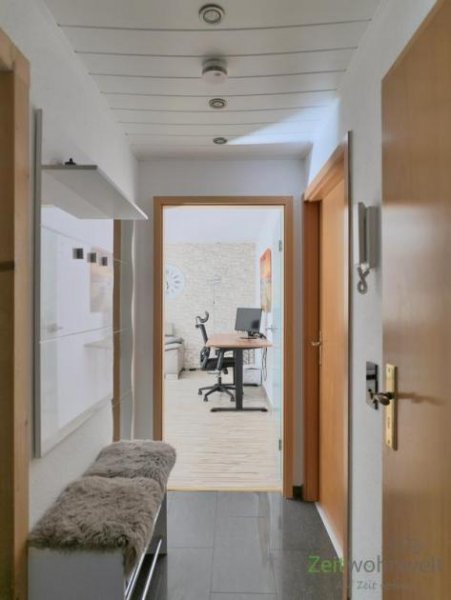 Erfurt (EF1381_M) Erfurt: Krämpfervorstadt, geschmackvoll möblierte Wohnung mit uneinsehbarer Terrasse, Service inklusive Wohnung