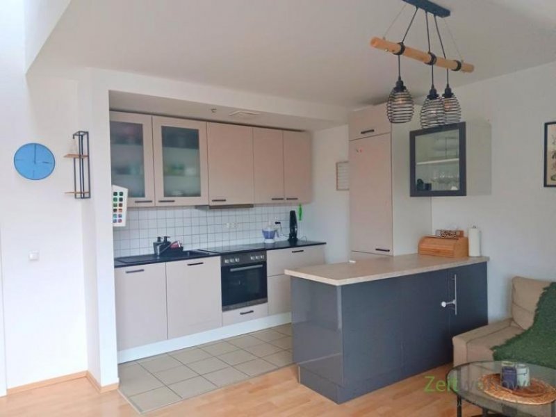 Erfurt (EF1382_M) Erfurt: Krämpfervorstadt, möblierte Maisonette-Wohnung mit 2 Schlafzimmern und Balkon in der City Wohnung mieten