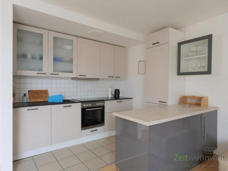 Erfurt (EF1382_M) Erfurt: Krämpfervorstadt, möblierte Maisonette-Wohnung mit 2 Schlafzimmern und Balkon in der City Wohnung mieten