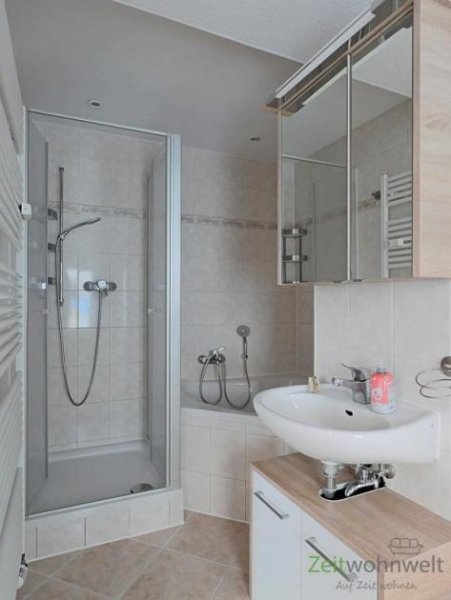 Erfurt (EF0879_M) Erfurt: Hohenwinden, neu möblierte Maissonette-Wohnung mit sep. Hauseingang, Gäste-WC, Stellplatz, Service Wohnung