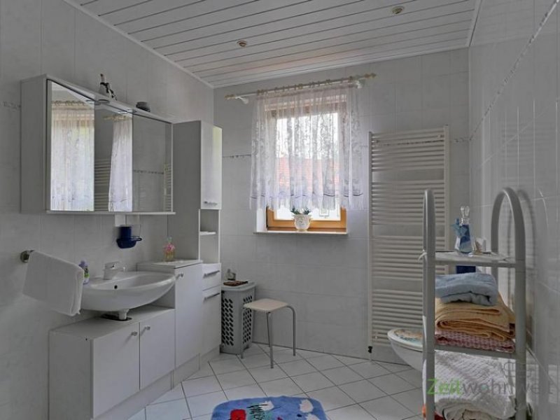 Erfurt (EF0035_M) Erfurt: Tiefthal, möblierte 1,5-Zimmer-Wohnung mit Balkon für Wochenendheimfahrer in ruhiger Vorortlage Wohnung