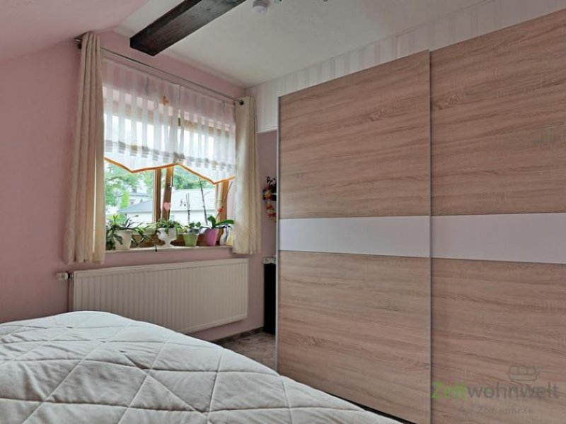 Erfurt (EF0035_M) Erfurt: Tiefthal, möblierte 1,5-Zimmer-Wohnung mit Balkon für Wochenendheimfahrer in ruhiger Vorortlage Wohnung