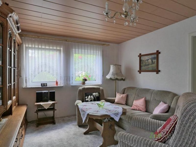 Erfurt (EF1060_M) Erfurt: Salomonsborn, preiswerte möblierte Wohnung mit sep. Hauseingang, an Wochenendheimfahrer Wohnung mieten