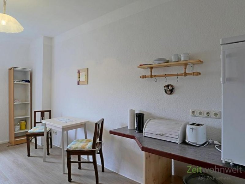 Arnstadt (EF0694_M) Arnstadt: Arnstadt, möblierte Mansardenwohnung nahe der Innenstadt, Vinylböden, Wohnküche, WLAN inklusive Wohnung