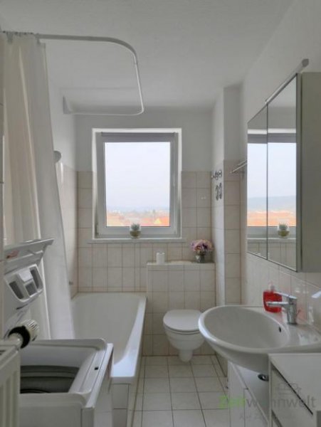 Bad Berka (EF1248_M) Weimar: Bad Berka, freundliche möblierte 2-Zimmer-Wohnung mit Balkon und PKW-Stellplatz Wohnung mieten