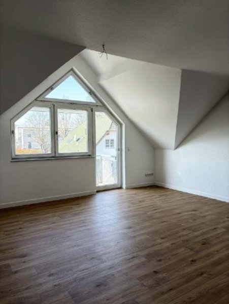 Gotha Charmante Dachgeschoss Wohnung in ruhiger Lage von Gotha Wohnung mieten