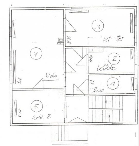 Gotha Oben wohnen. Zentral leben. Dachgeschosswohnung in Gotha. Wohnung mieten