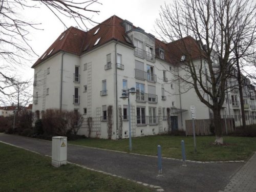 Dresden Wohnungen Attraktives Wohnungspaket in Dresden – Zwei vermietete 1-Raum-Eigentumswohnungen als solide Kapitalanlage Wohnung kaufen