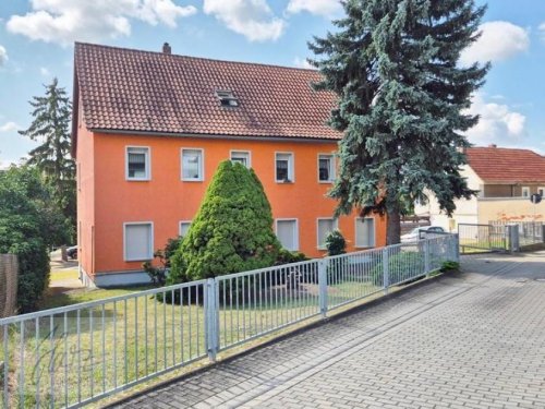 Riesa Immobilien ***JETZT AN DIE ALTERSVORSORGE DENKEN - RENDITEOBJEKT FÜR VERMIETER IN RIESA*** Mehrfamilienhaus mit 4 Wohneinheiten, Garagen,