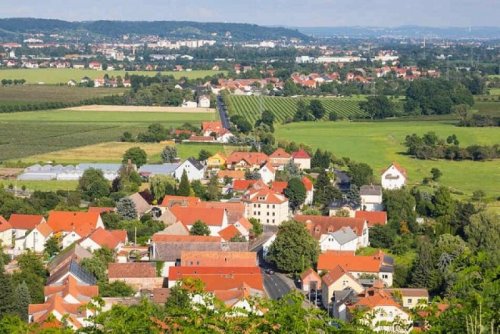 Coswig (Landkreis Meißen) Immobilien MFH mit tollem Flair und soliden Mietern - zwischen DD und MEI in Coswig Haus kaufen