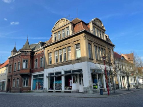 Doberlug-Kirchhain Gewerbe Immobilien Denkmalgeschütztes Gebäudeensemble am Markt Gewerbe kaufen