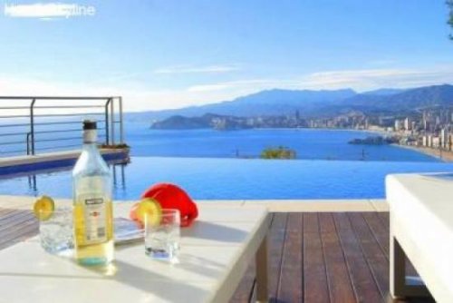 Benidorm Immobilien Moderne Luxus-Villa mit neuesten Technologien Haus kaufen