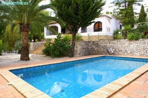 Benissa Immobilien PROVISIONSFREI !!! freistehende 272 qm Villa, schöne Galerie, Klimaanlage, Schwimmbecken, sehr schönes Grundstück 1.115 qm