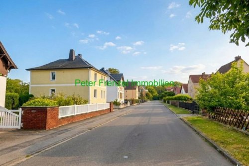 Naunhof Inserate von Häusern gepflegtes Einfamilienhaus mit Pool, großem Garten und 2 Garagen Haus kaufen