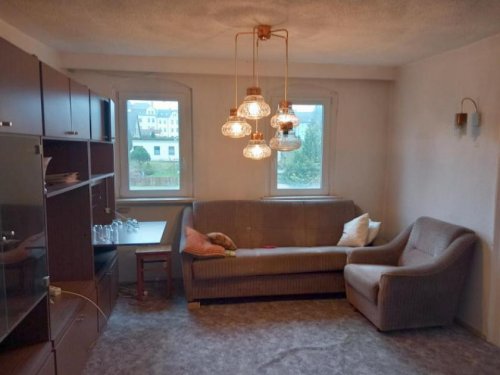 Waldheim Immobilien ObjNr:B-19789 - Mehrgenerationenhaus möchte aus dem Dornröschenschlaf geholt werden Haus kaufen