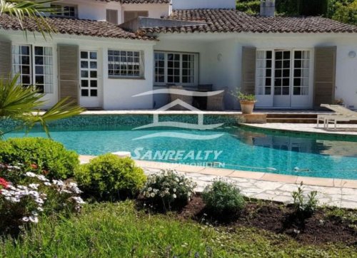 Mougins Immobilien SANREALTY | Charmante Villa gelegen in einem gesicherten Wohnviertel in Mougins Haus kaufen