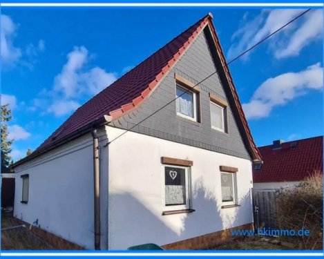 Ahlsdorf Immobilien Freistehendes Einfamilienhaus in Ahlsdorf bei Helbra sucht neue Bewohner Haus kaufen