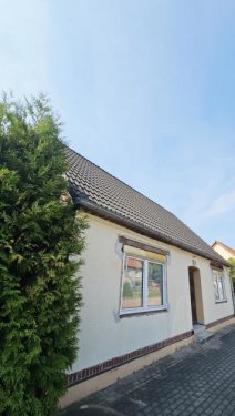 Oranienbaum Immobilien Inserate Willkommen in einem Haus, das bereit ist für einen kompletten Neustart - und für Menschen, die genau das suchen. Haus kaufen