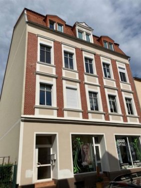 Meerane Immobilienportal Renditestarkes Wohn - und Geschäftshaus - VOLL-vermietet in zentraler Lage! Haus kaufen