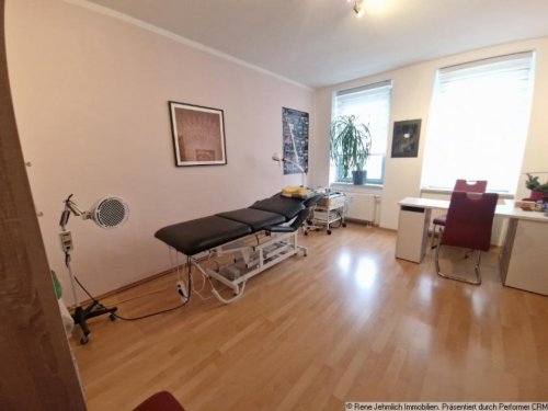 Chemnitz Wohnungen Ruhige Wohnung... Vermietet als Praxis Wohnung kaufen