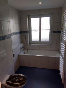 Chemnitz Immobilien Inserate TOP - Vermietete 2-Zimmer mit Balkon, Laminat und Einbauküche! Gewerbe kaufen