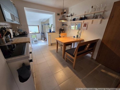 Chemnitz Hausangebote Charmantes EFH in Adelsberg mit 75qm und 3,5 Zimmer, Kamin, Terrasse, Keller, Garage & 460 qm Grundstück Haus kaufen