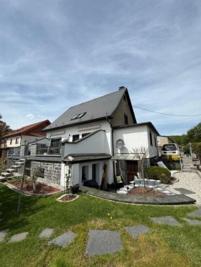 Grüna Haus Bezugsfertiges Einfamilienhaus mit großem Blk, Garage, 2 Bädern und sonnigem Grundstück Haus kaufen