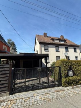 Hartmannsdorf (Landkreis Mittelsachsen) Immobilien Doppelhaushälfte mit großer Garage, Carport, Wa, Du. und sonnigem Grundstück am Stadtrand Haus kaufen