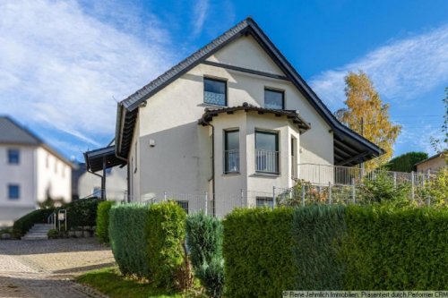 Hartmannsdorf (Landkreis Mittelsachsen) Einfamilienhaus mit 242qm Nutzfläche und vielen Besonderheiten in Hartmannsdorf Haus kaufen