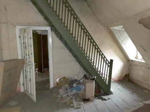 Penig Teure Häuser ObjNr:19221 - Sanierungsbedürftiges Mehrfamilienhaus in exponierter Lage in Nähe der Stadtverwaltung Haus kaufen