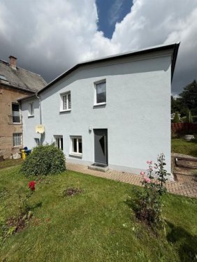 Lugau Immobilien Günstiges EFH mit Terrasse, Garage, Dusche und sonnigem Grundstück am grünen Ortsrand Haus kaufen
