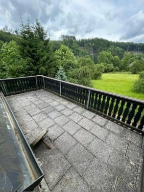 Augustusburg Hausangebote Idyllisch gelegenes 7-Zi. EFH mit 2 Balkonen, Carport, 3 Bädern und Garage im schönen Zschopautal Haus kaufen