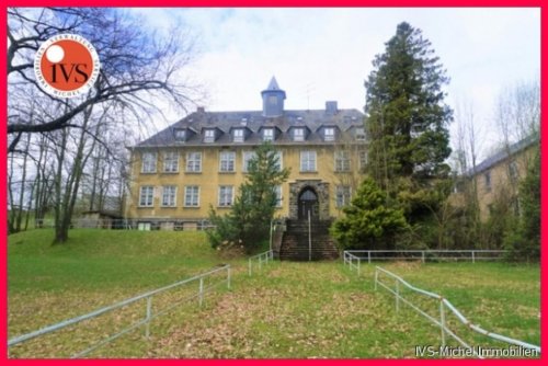 Brand-Erbisdorf ** Schloß **
zur Nutzung als Mehrfamilienhaus, Hotel, Seniorenresidenz oder Privatschule Gewerbe kaufen